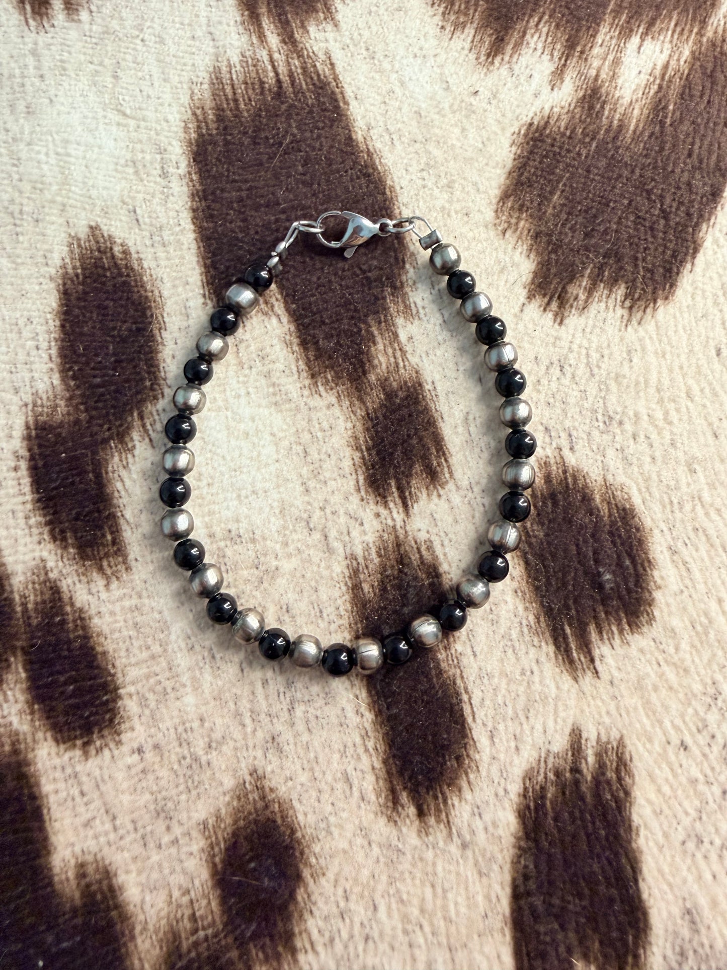 Black onyx and pearl